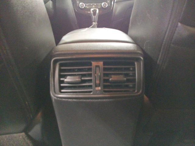 Used 2018 Nissan Rogue SL image 29