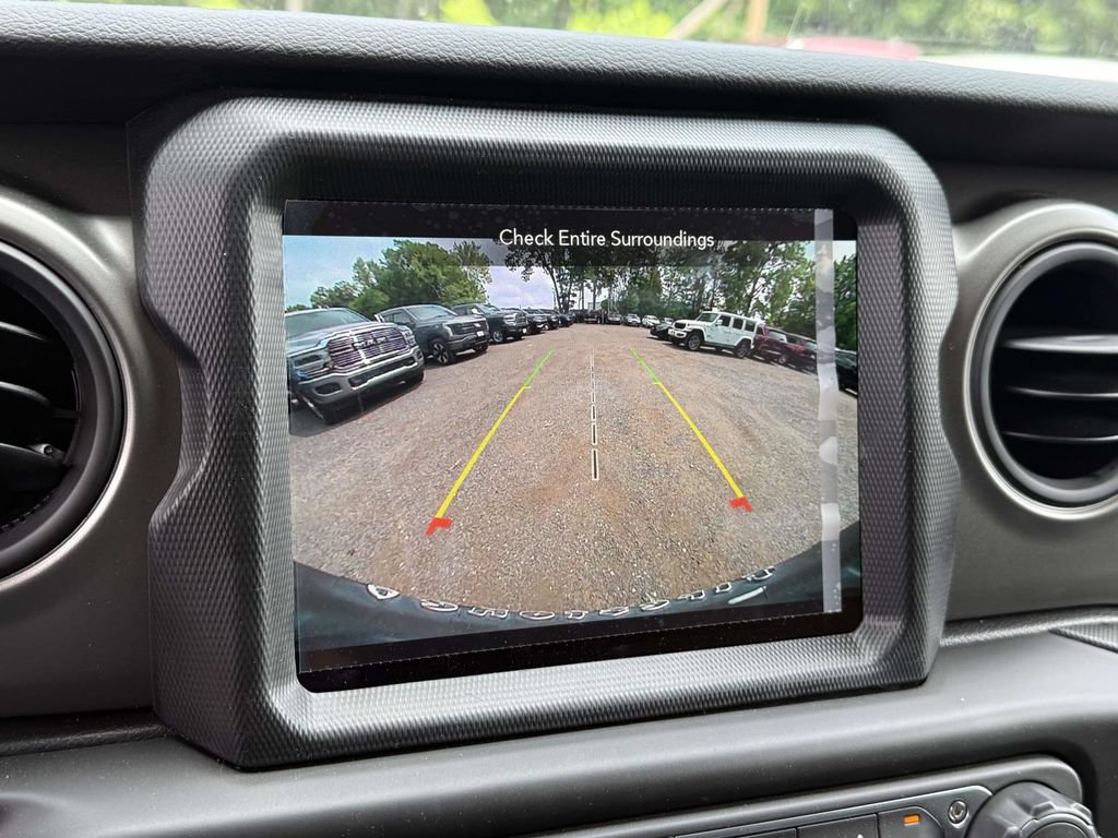 New 2023 Jeep Wrangler Unlimited w/ Cold Weather Group AWD/4WD image 29