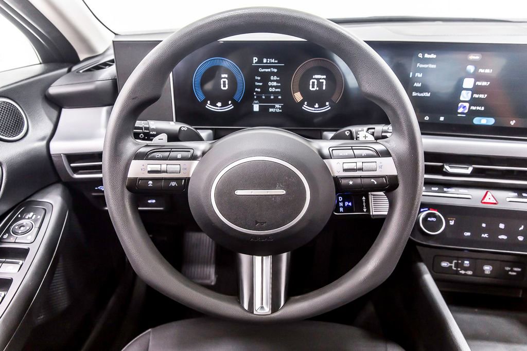 Used 2025 Hyundai Sonata SEL FWD image 19