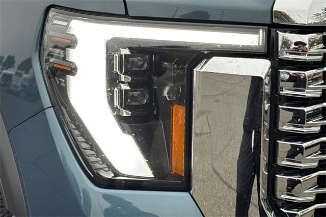 Used 2025 GMC Sierra 2500 Denali image 46