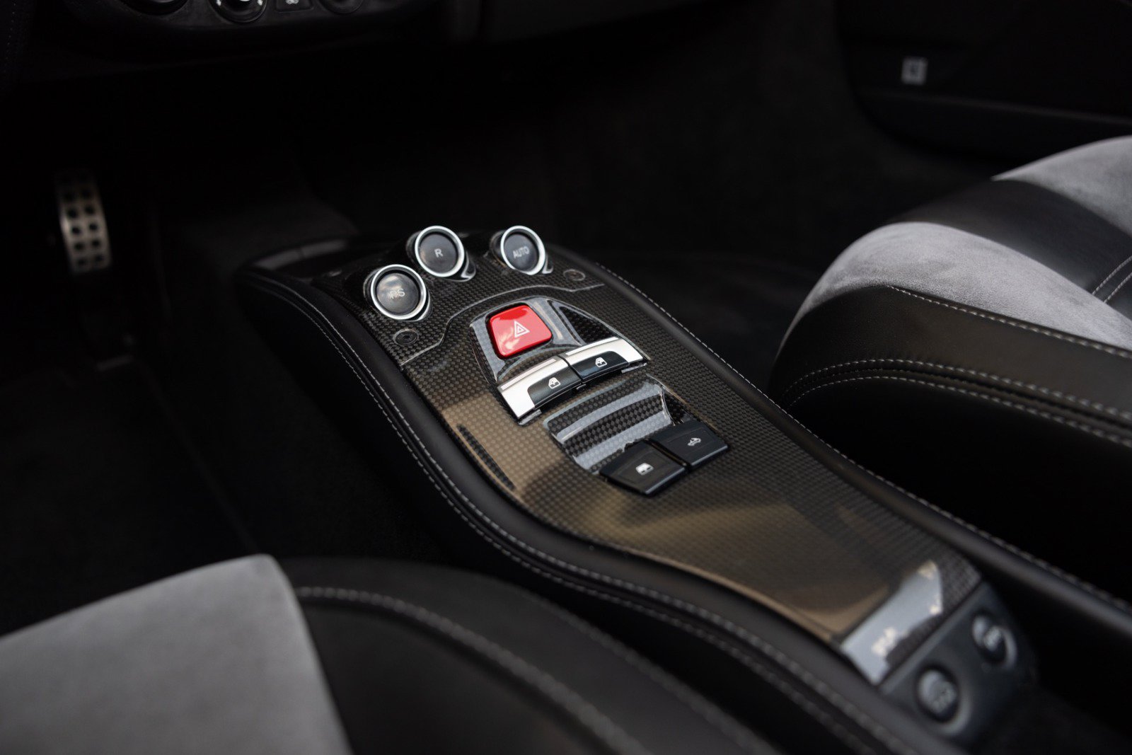 Used 2012 Ferrari 458 Spider RWD image 53