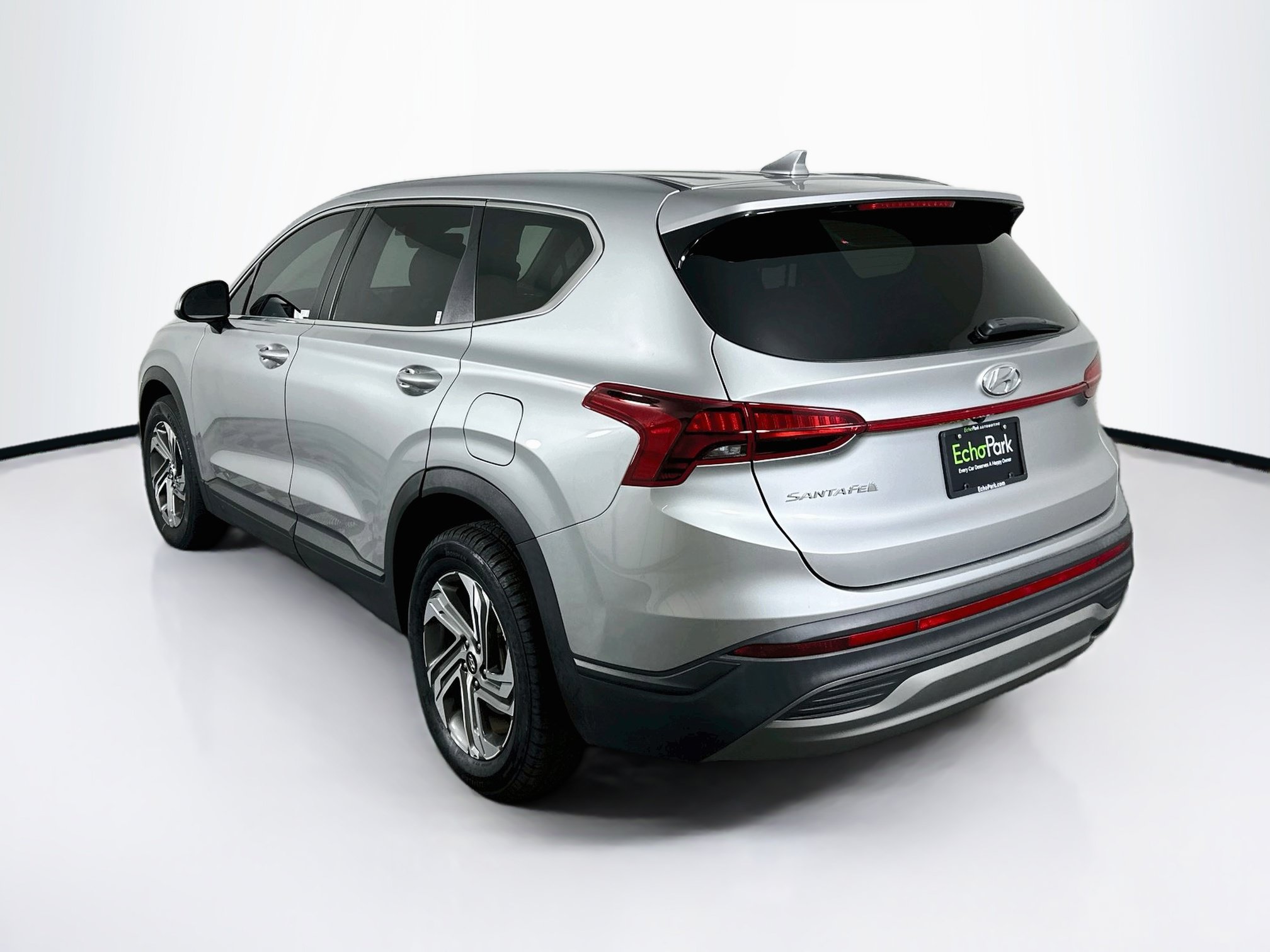 Used 2023 Hyundai Santa Fe SE FWD image 5