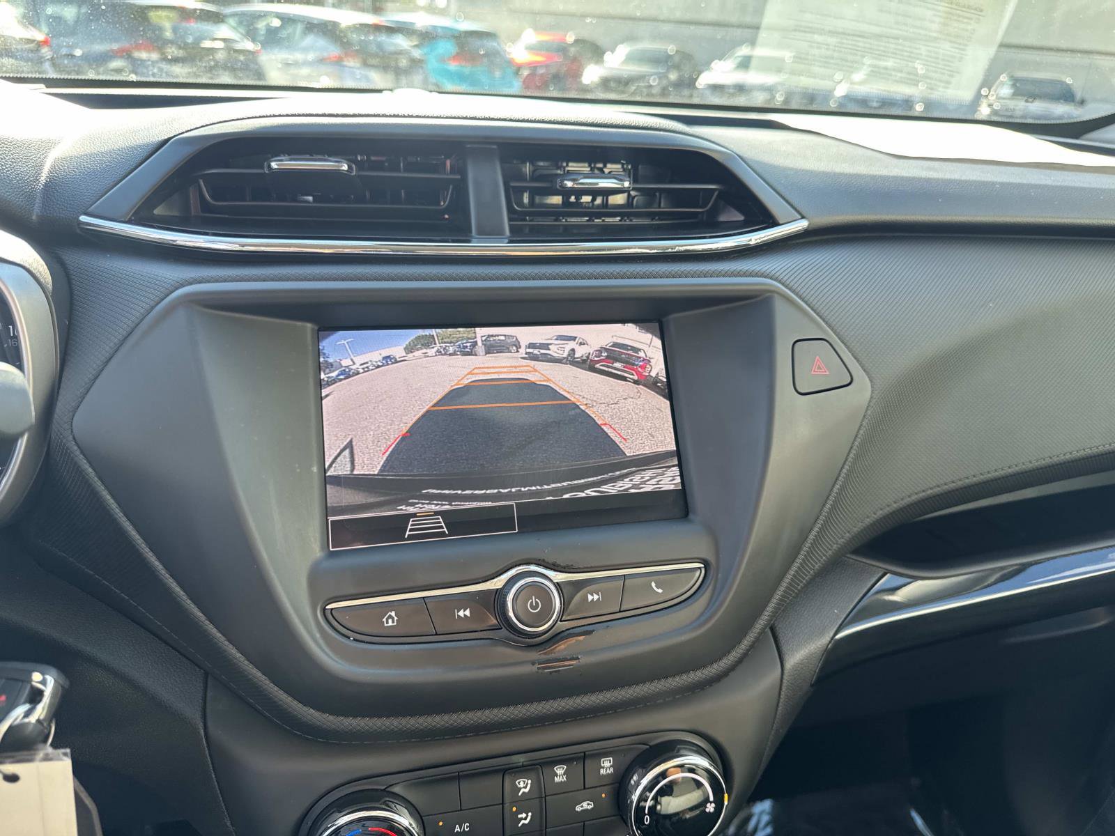 Used 2023 Chevrolet TrailBlazer LS image 28