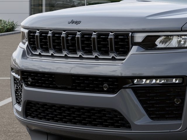 New 2027 Jeep Grand Cherokee Summit w/ Adv Protech Group IV AWD/4WD image 11