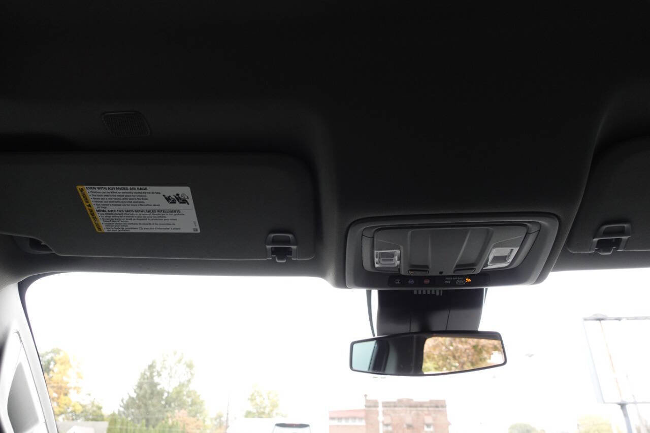 Used 2023 Chevrolet Silverado 1500 Custom image 40