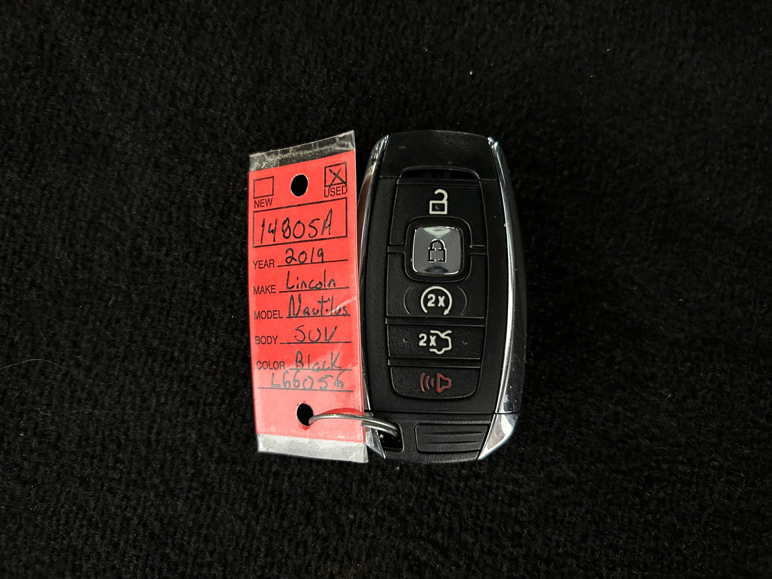 Used 2019 Lincoln Nautilus Select AWD/4WD image 32