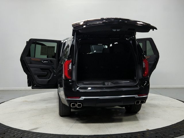 Used 2025 GMC Yukon Denali AWD/4WD image 15