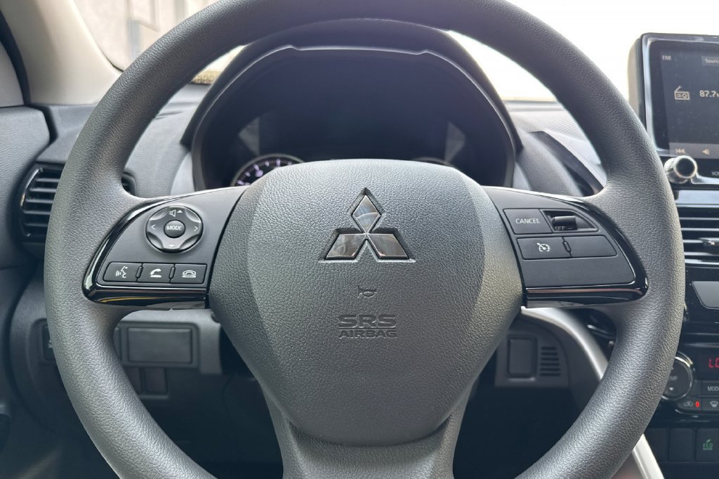 New 2026 Mitsubishi Eclipse Cross LE AWD/4WD image 25