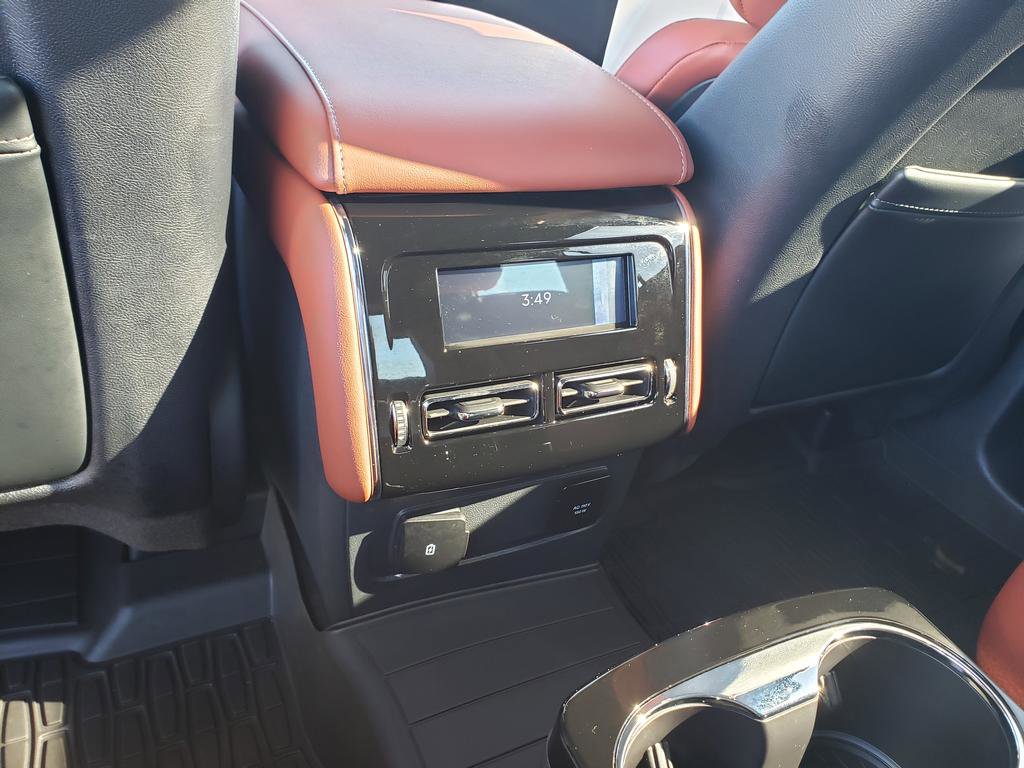 Used 2025 Lincoln Aviator Reserve w/ Equipment Group 201A image 15