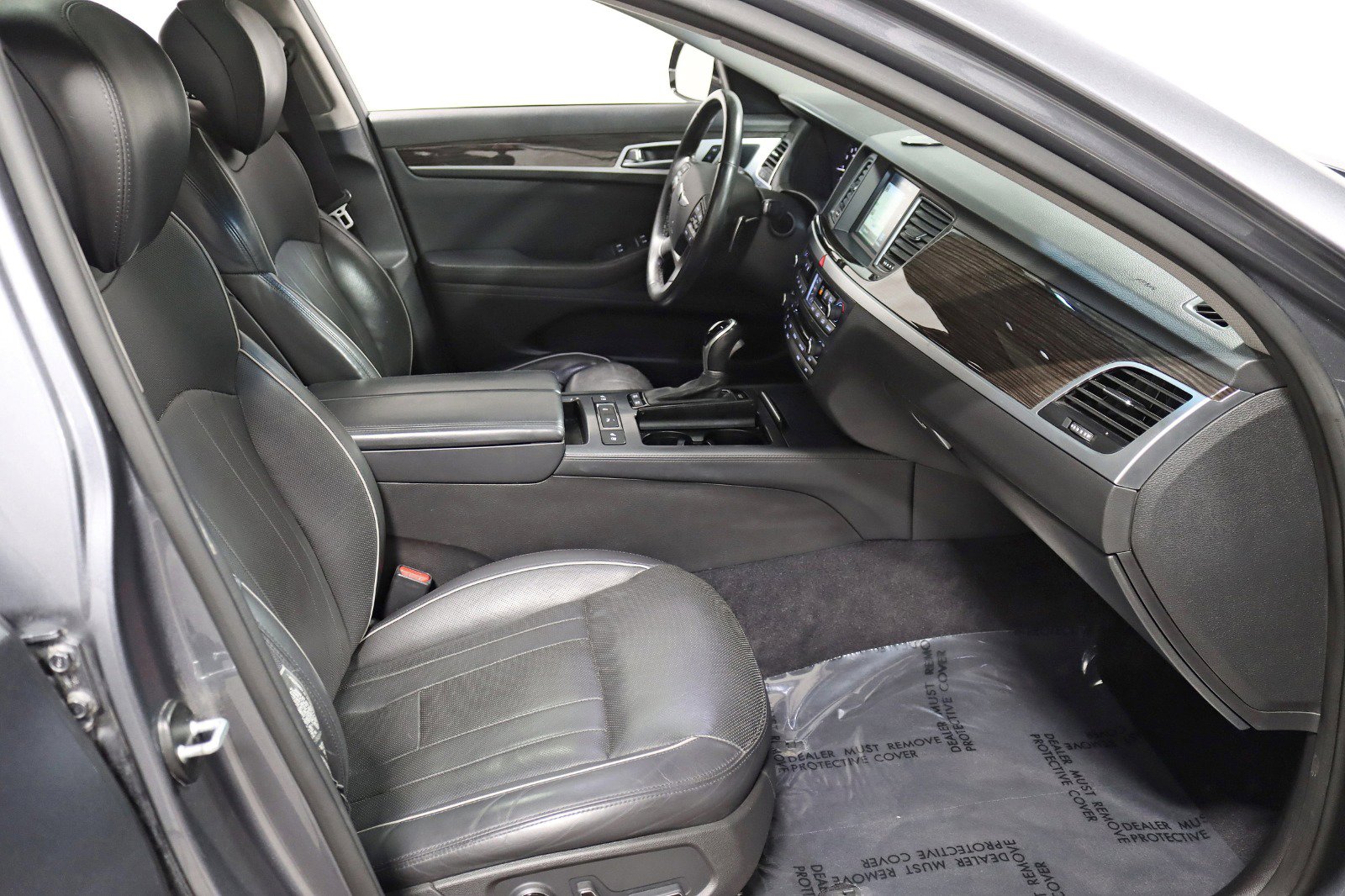 Used 2015 Hyundai Genesis 3.8 w/ Option Group 03 image 30