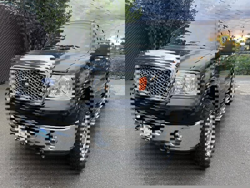 Used 2006 Ford F150 Lariat image 1