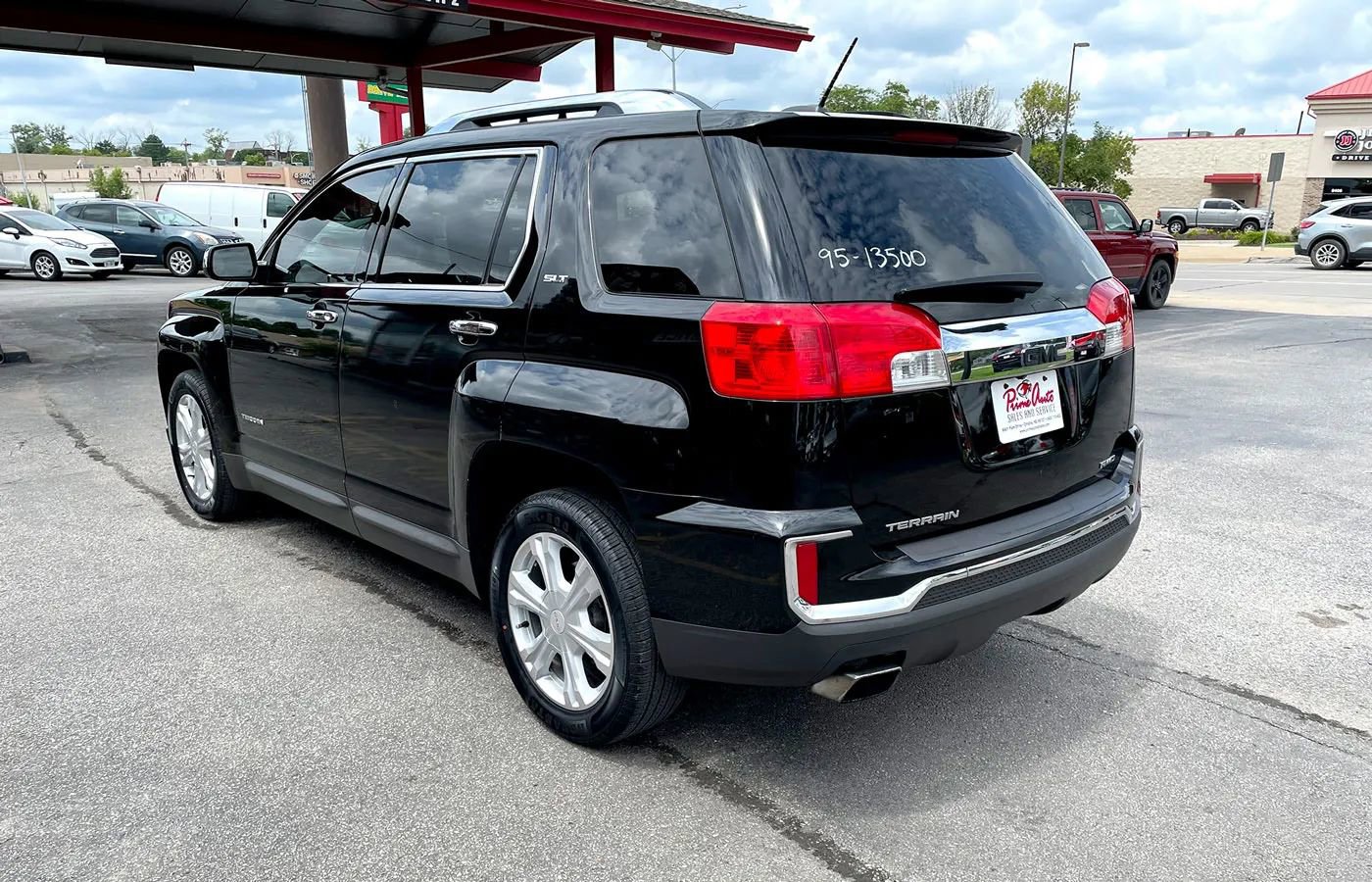 Used 2017 GMC Terrain SLT image 4
