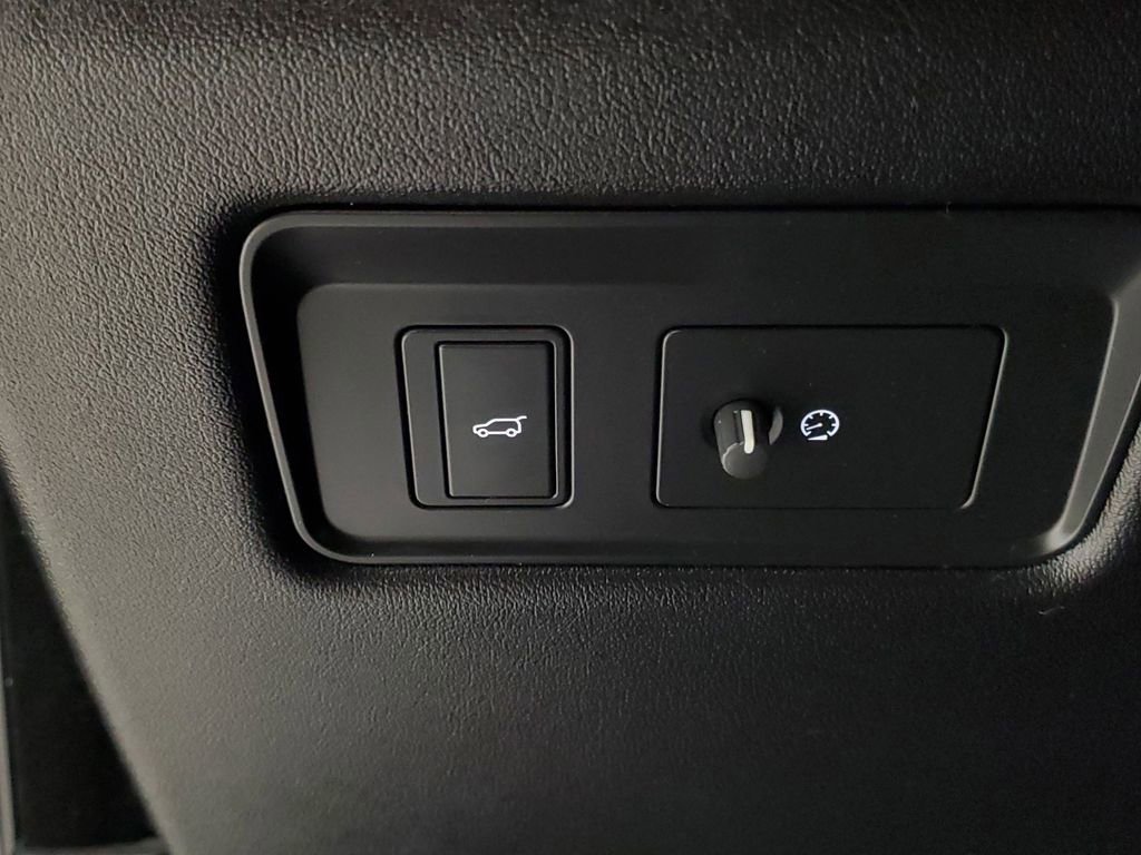 Used 2020 Land Rover Range Rover Long Wheelbase HSE image 13