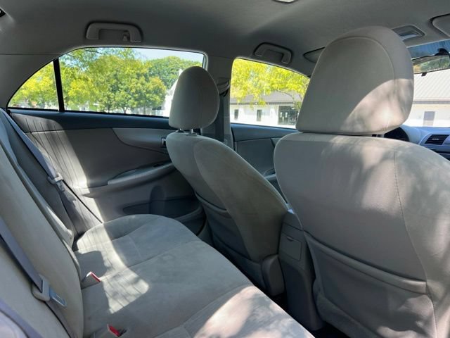 Used 2010 Toyota Corolla LE w/ All Weather Guard Pkg FWD image 18