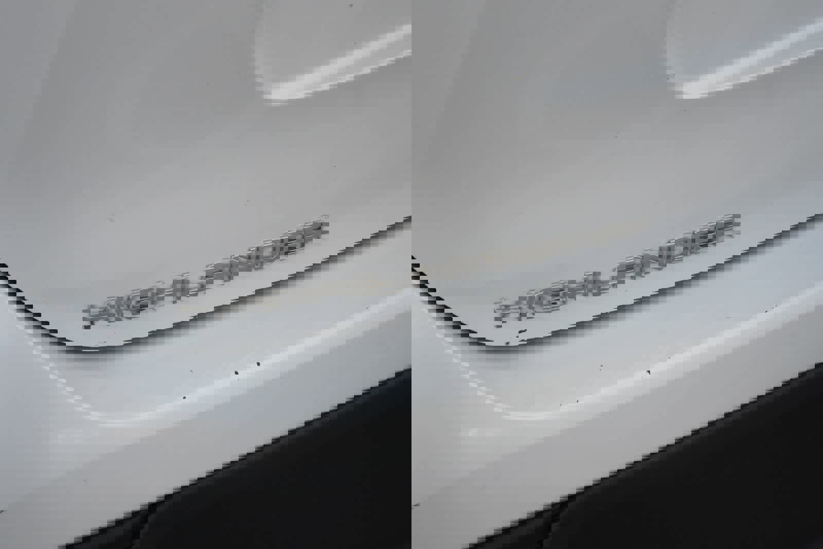 Used 2022 Toyota Highlander LE image 22