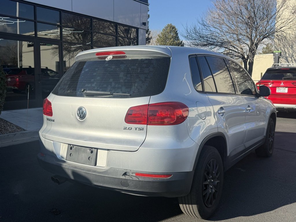 Used 2013 Volkswagen Tiguan S image 7