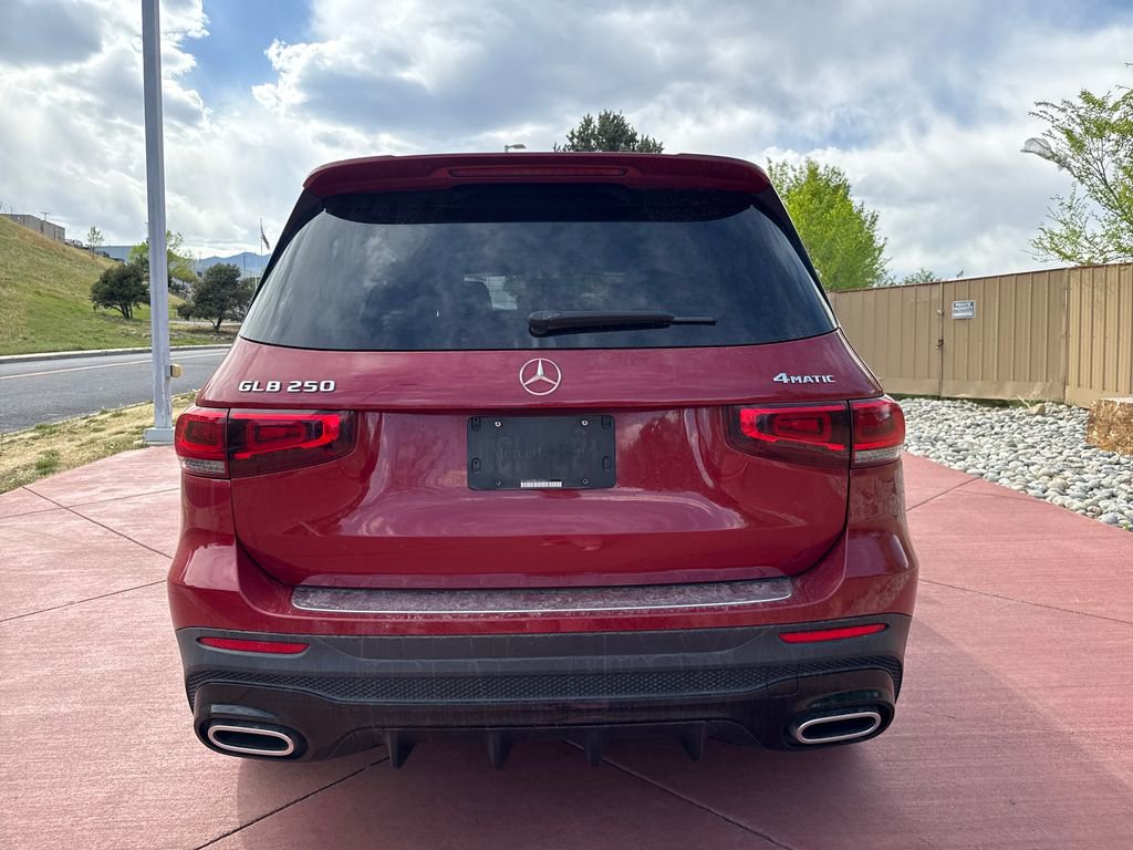 Used 2020 Mercedes-Benz GLB 250 4MATIC image 6