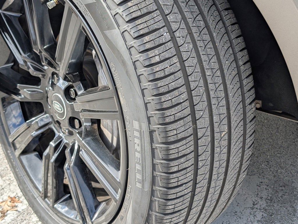 Used 2022 Land Rover Range Rover Sport HSE Silver Edition image 30