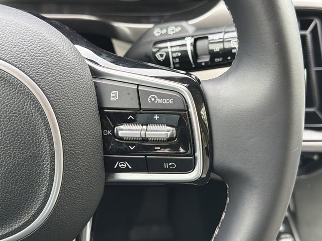 Used 2022 Kia Sorento S w/ Panoramic Sunroof Package image 12