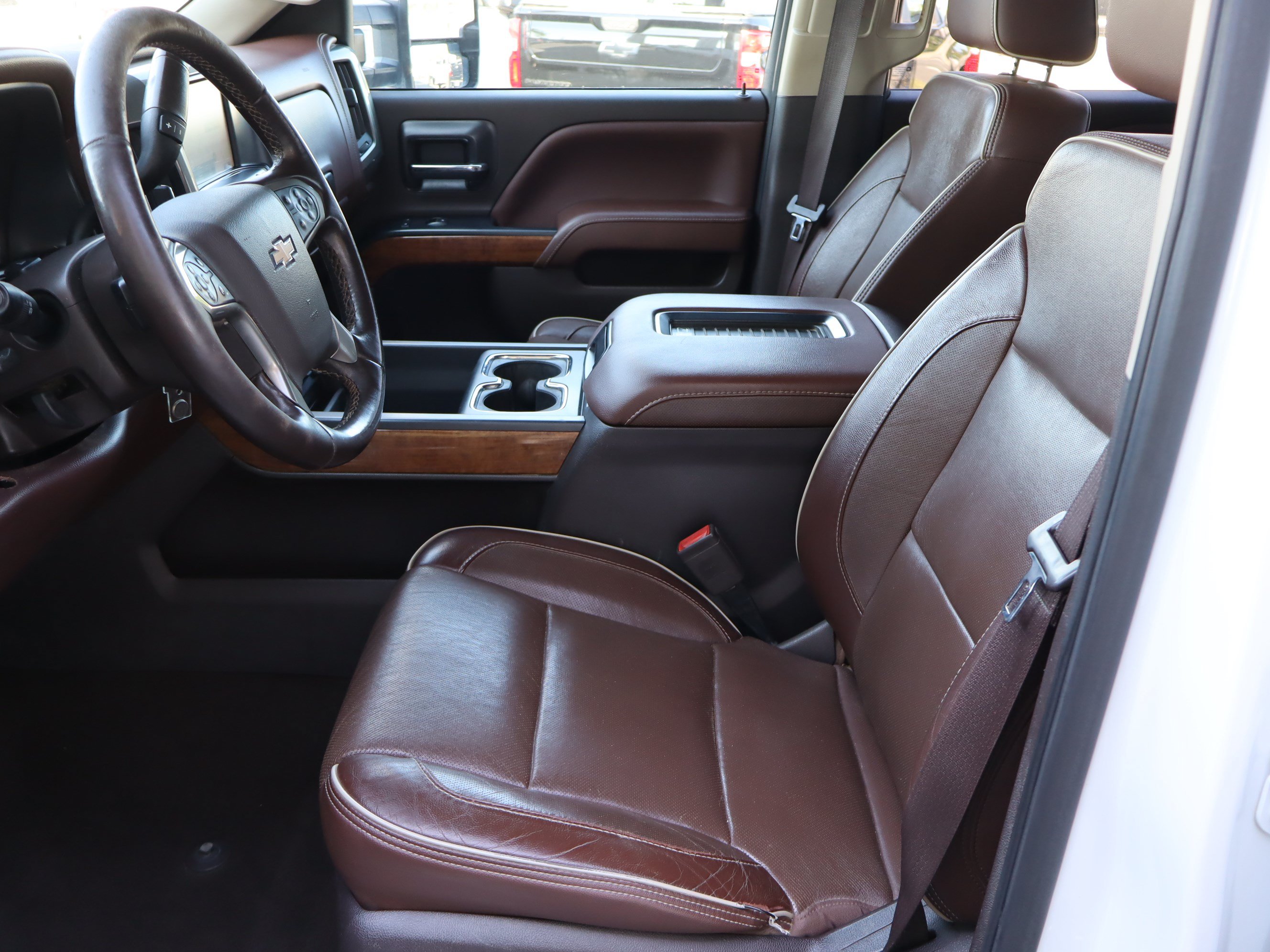 Used 2019 Chevrolet Silverado 2500 High Country w/ Duramax Plus Package AWD/4WD image 20