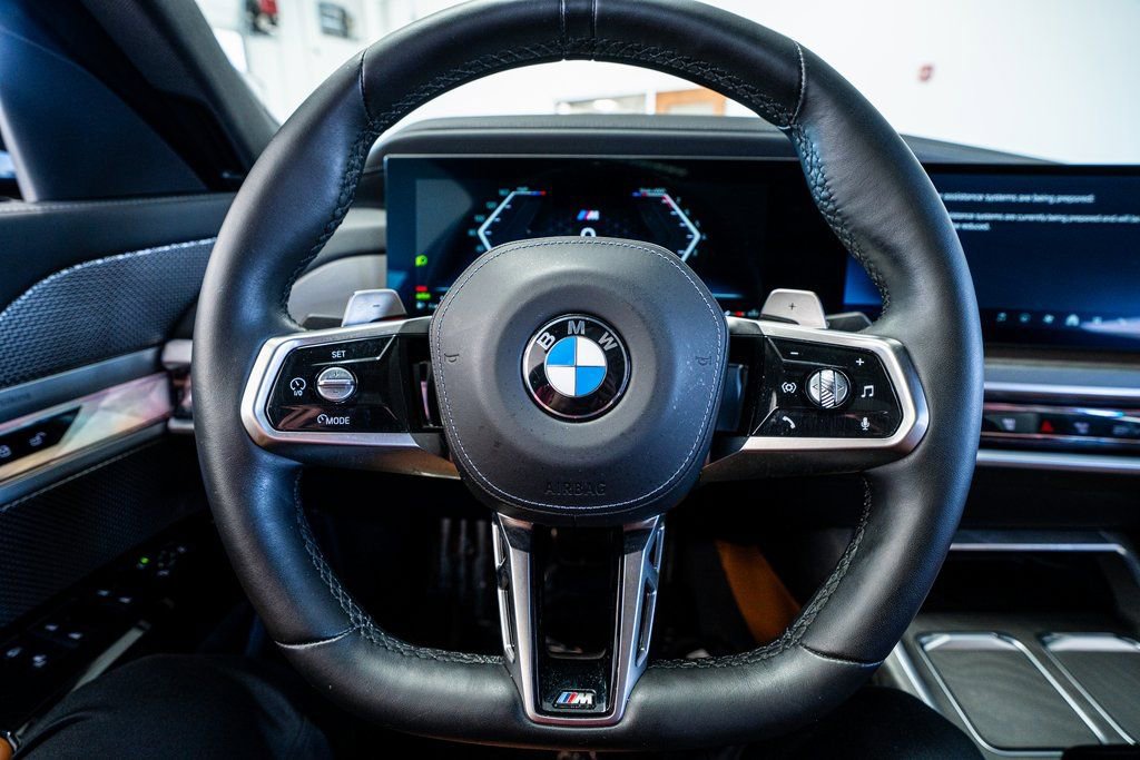 Used 2023 BMW 740i 740i w/ Parking Assistance Package image 38