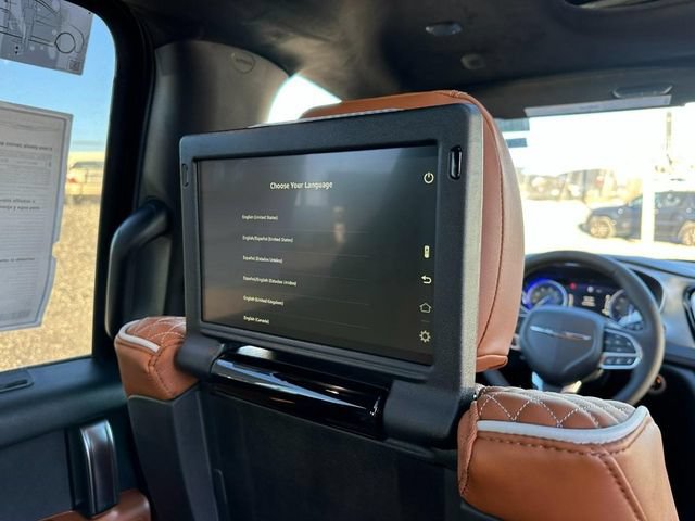 New 2026 Chrysler Pacifica Pinnacle FWD image 7