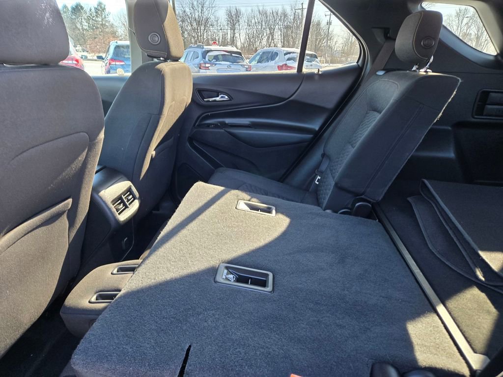 Used 2018 Chevrolet Equinox LT image 29
