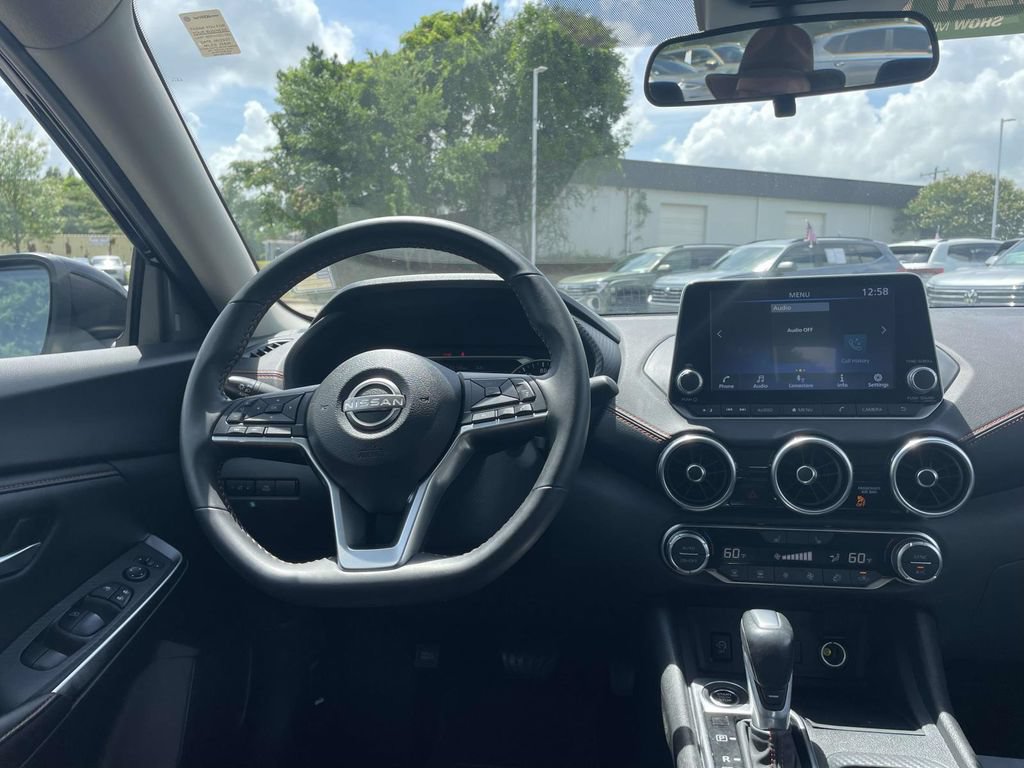 Used 2025 Nissan Sentra SR FWD image 12