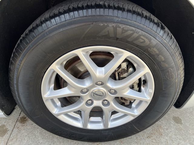 Used 2024 Chrysler Pacifica Touring-L image 8