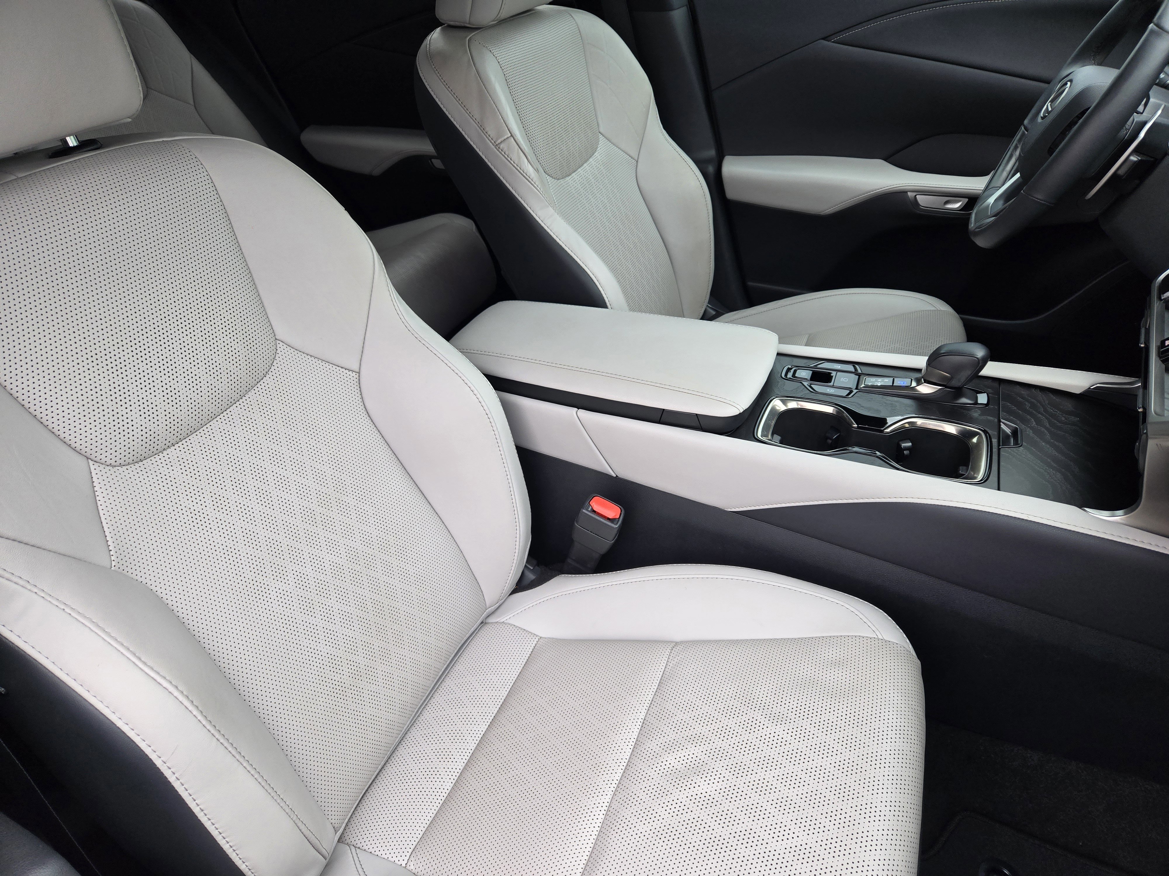 Used 2023 Lexus RX 350 Premium Plus w/ Accessory Package (Z1) image 10