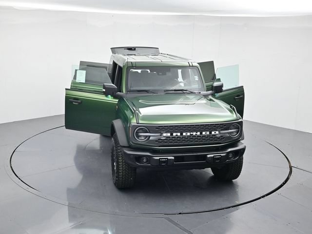 Used 2025 Ford Bronco Badlands AWD/4WD image 49