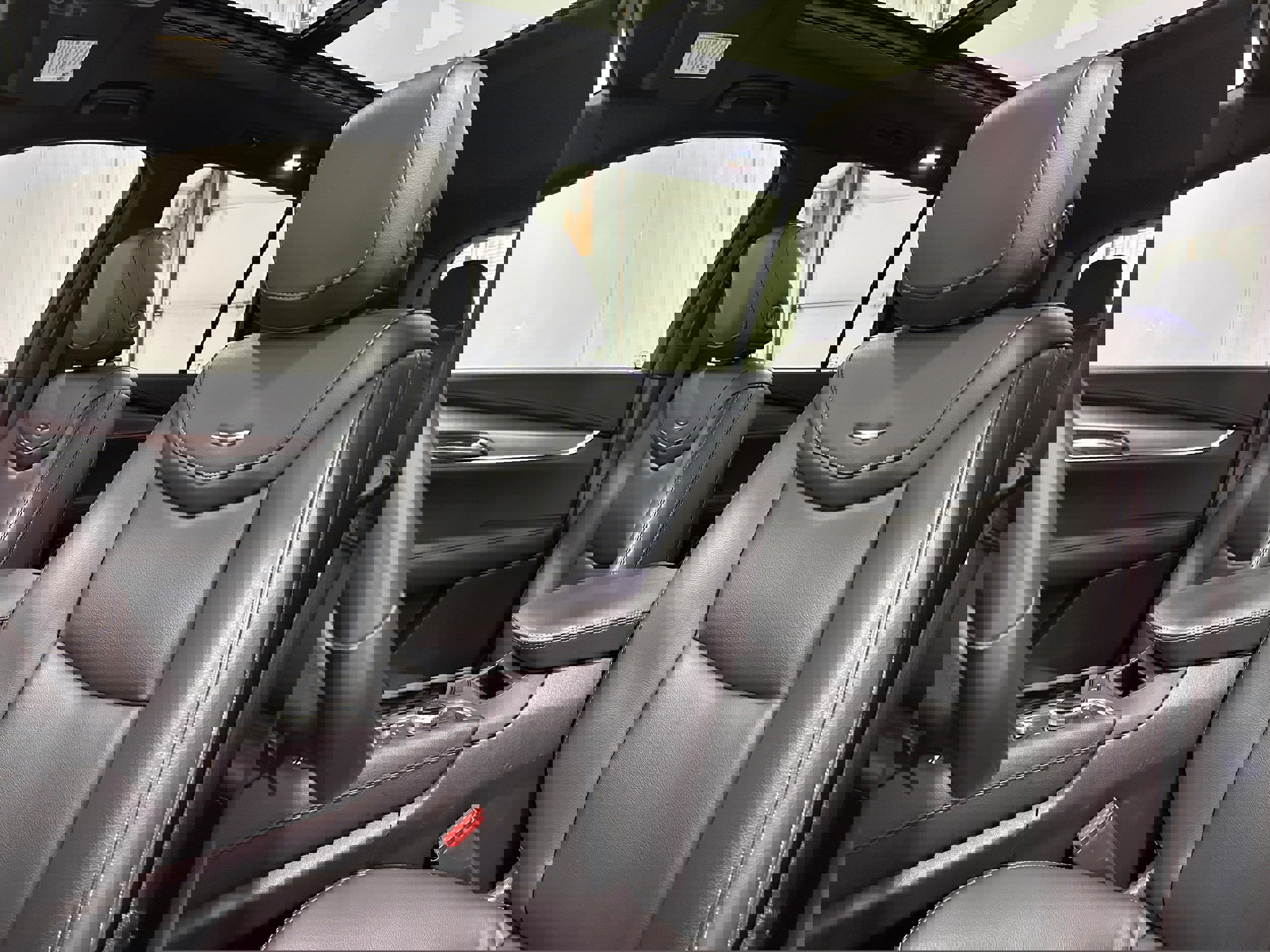 Used 2023 Cadillac XT6 Luxury image 26