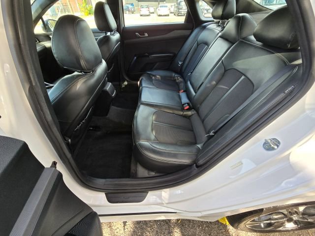 Used 2022 Kia K5 GT-Line image 12