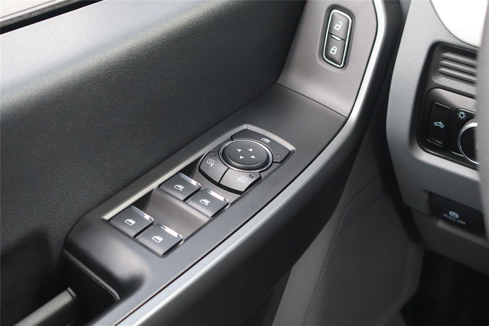 Certified 2025 Ford F250 XL w/ STX Appearance Package image 18