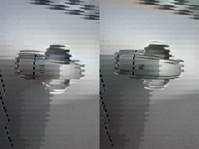 Used 2024 Chevrolet Equinox LS w/ LS Convenience Package image 12