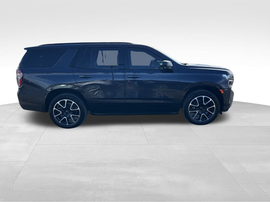 Used 2022 Chevrolet Tahoe RST w/ Luxury Package AWD/4WD image 7