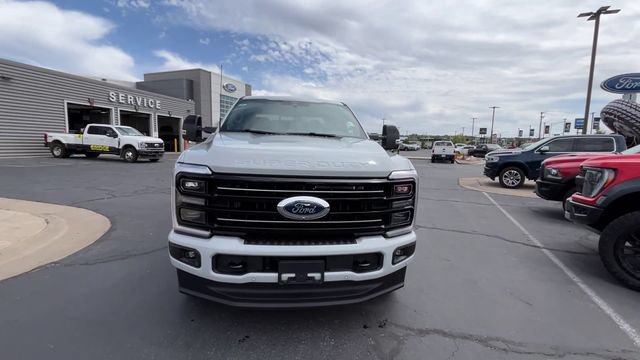 Used 2025 Ford F350 Platinum AWD/4WD image 2