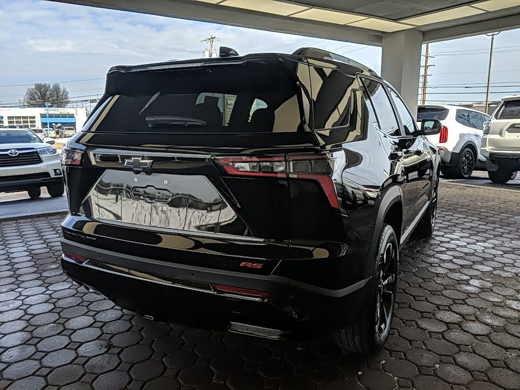 Used 2026 Chevrolet Equinox RS image 5