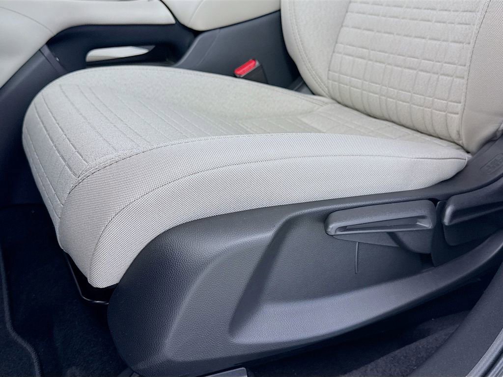 New 2026 Honda HR-V LX image 19