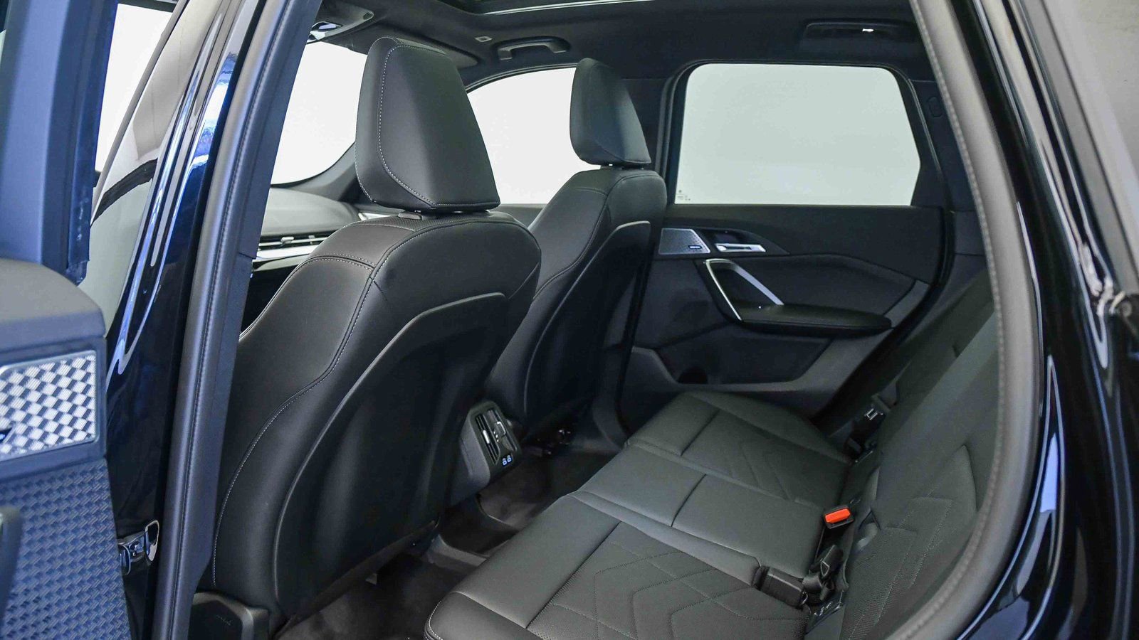 Used 2025 BMW X1 xDrive28i w/ Convenience Package image 21