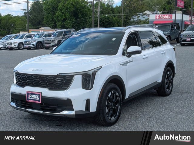 Used 2025 Kia Sorento S w/ Panoramic Sunroof Package AWD/4WD image 1
