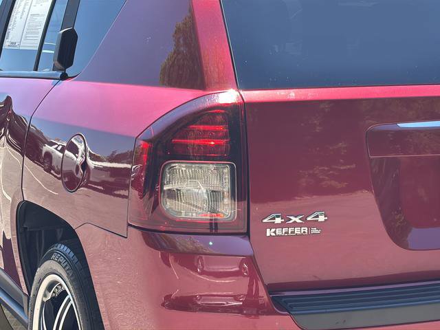 Used 2016 Jeep Compass Latitude AWD/4WD image 25
