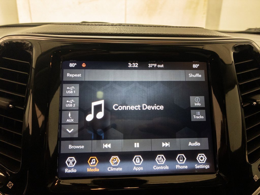 Used 2022 Jeep Cherokee Limited image 18