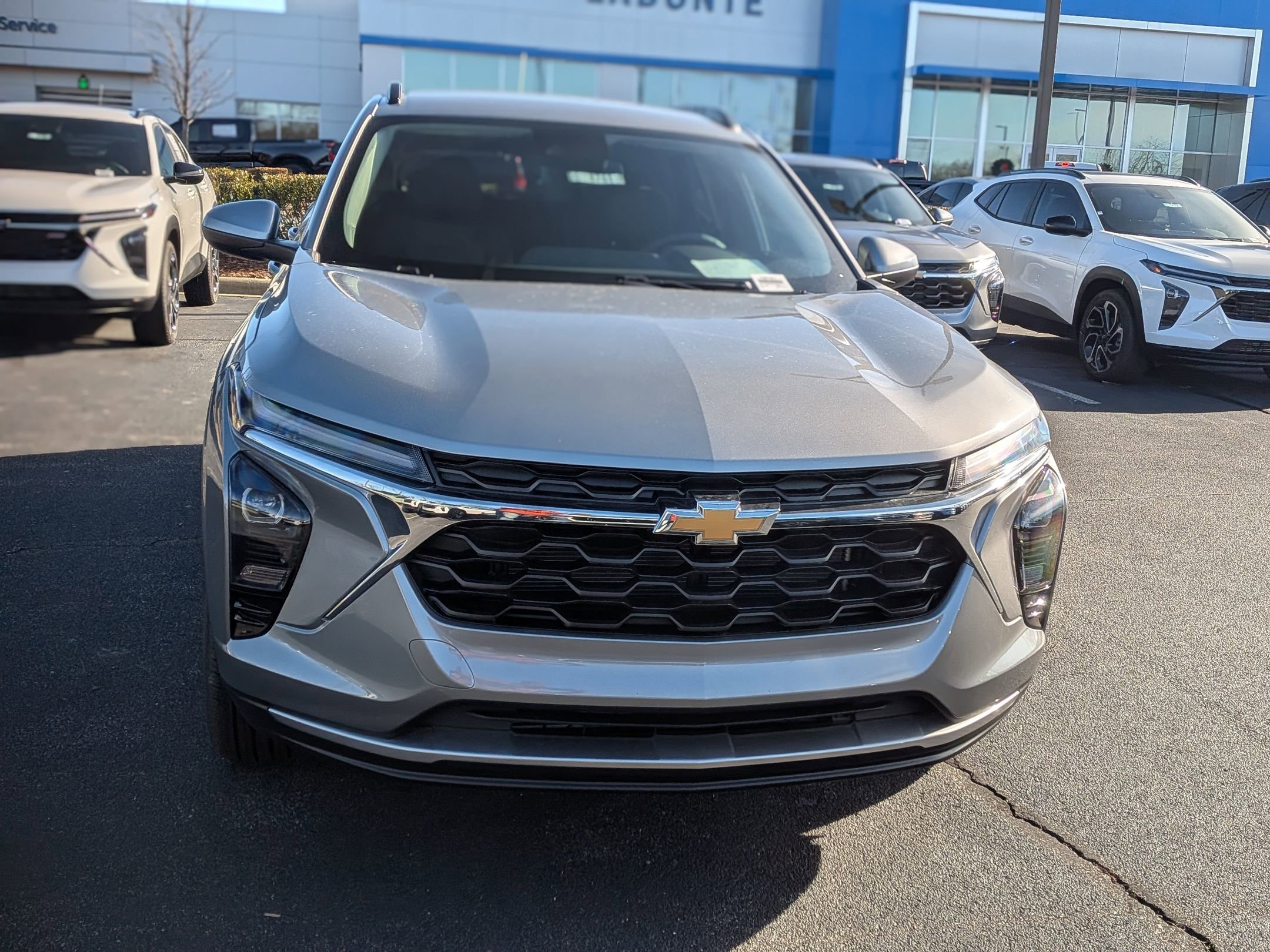 New 2026 Chevrolet Trax LT w/ Driver Confidence Package image 2