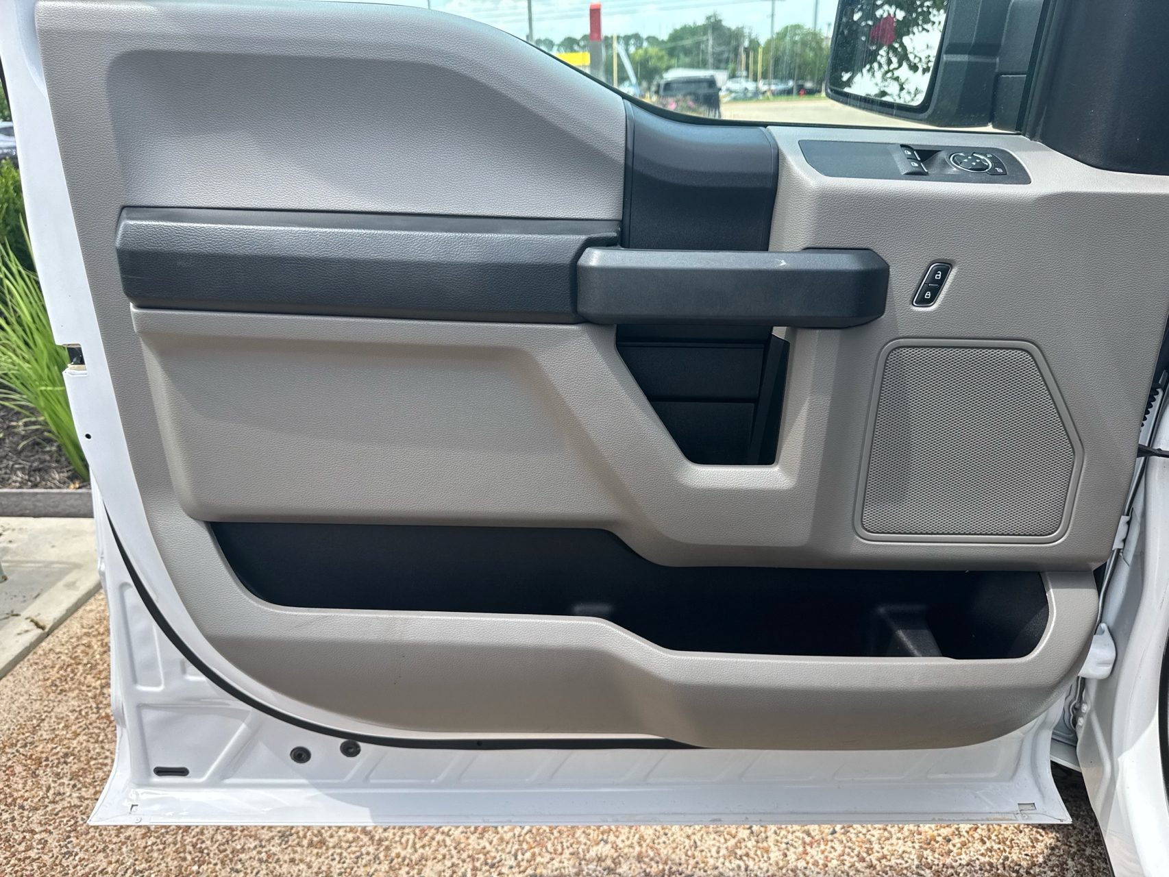 Used 2018 Ford F150 XL w/ Trailer Tow Package w/101A RWD image 24