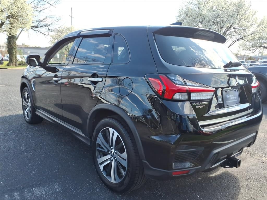 Used 2022 Mitsubishi Outlander Sport SE image 4