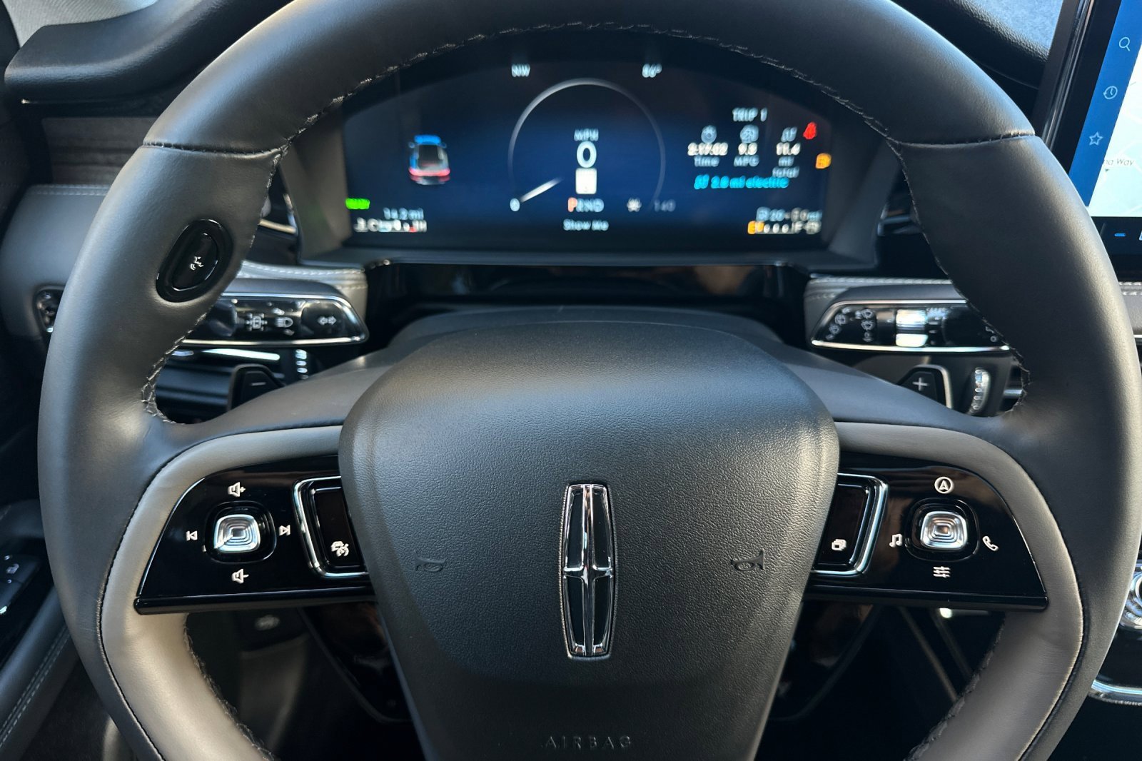 New 2025 Lincoln Corsair Grand Touring image 23