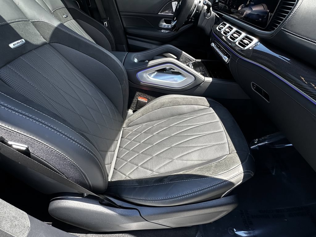 Certified 2025 Mercedes-Benz GLS 63 AMG 4MATIC image 15