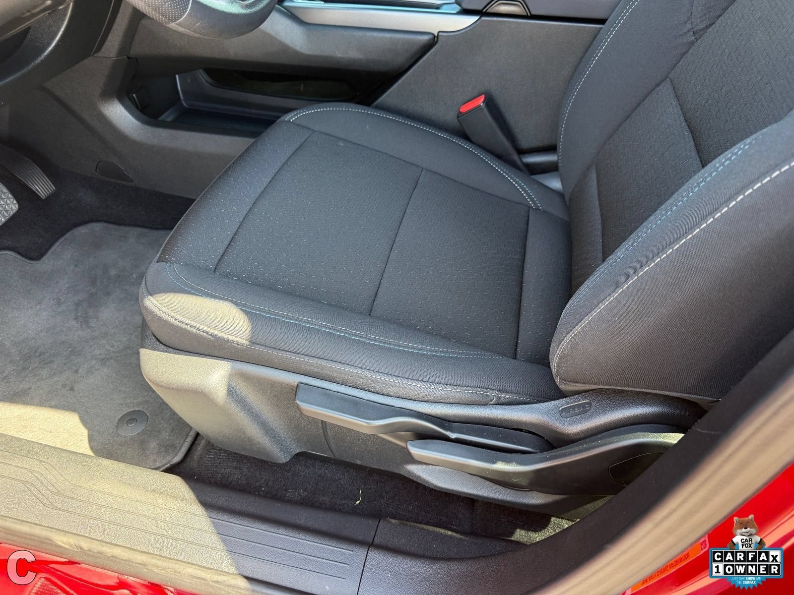 Certified 2025 Chevrolet Equinox EV LT FWD image 13