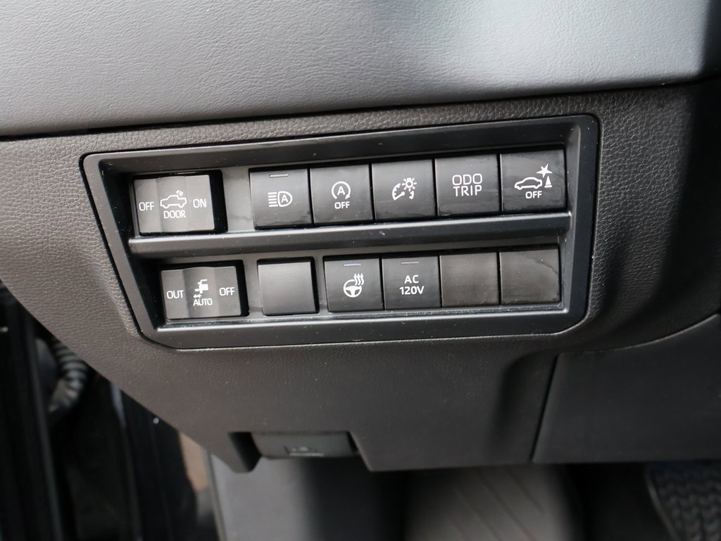 Used 2022 Toyota Tundra Platinum image 42